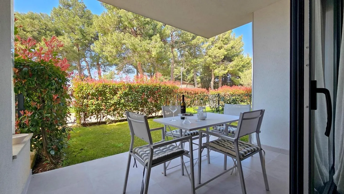 Francesca Apartment Novigrad